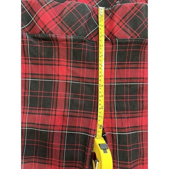 Torrid Womans Sz 4R Premium Ponte Red Plaid Pixie Pants Comfort NWOT - Picture 10 of 12